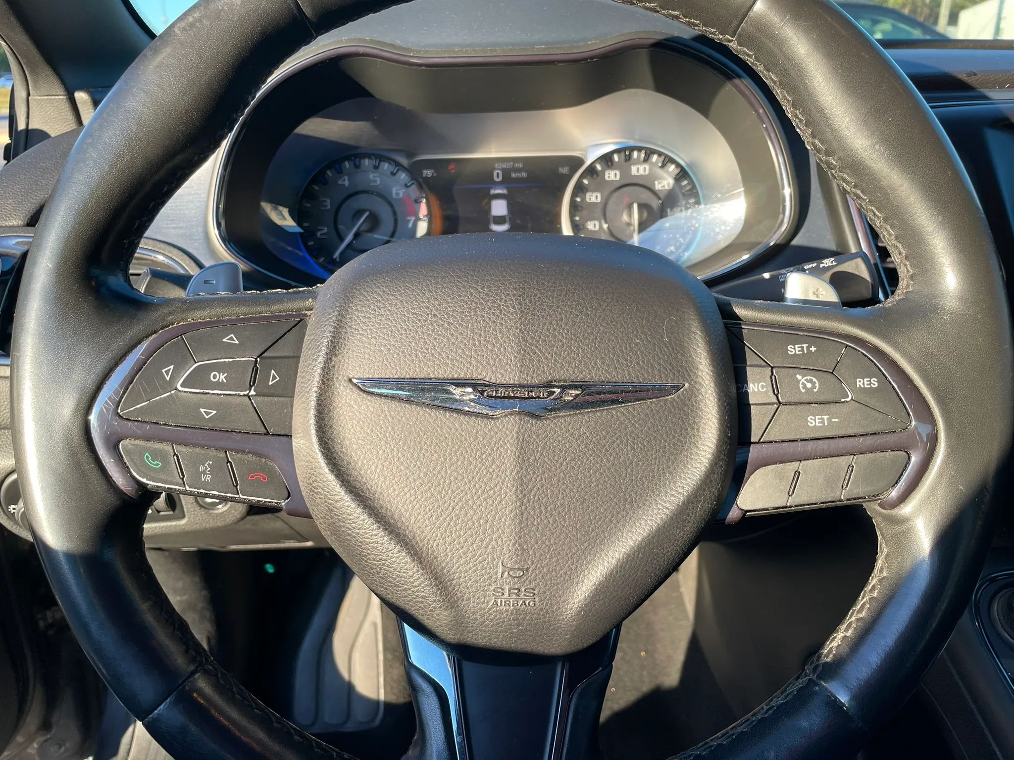 2015 CHRYSLER 200 200S — photo 12