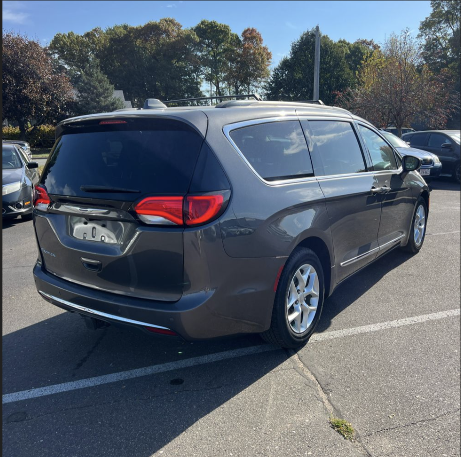 2017 CHRYSLER Pacifica