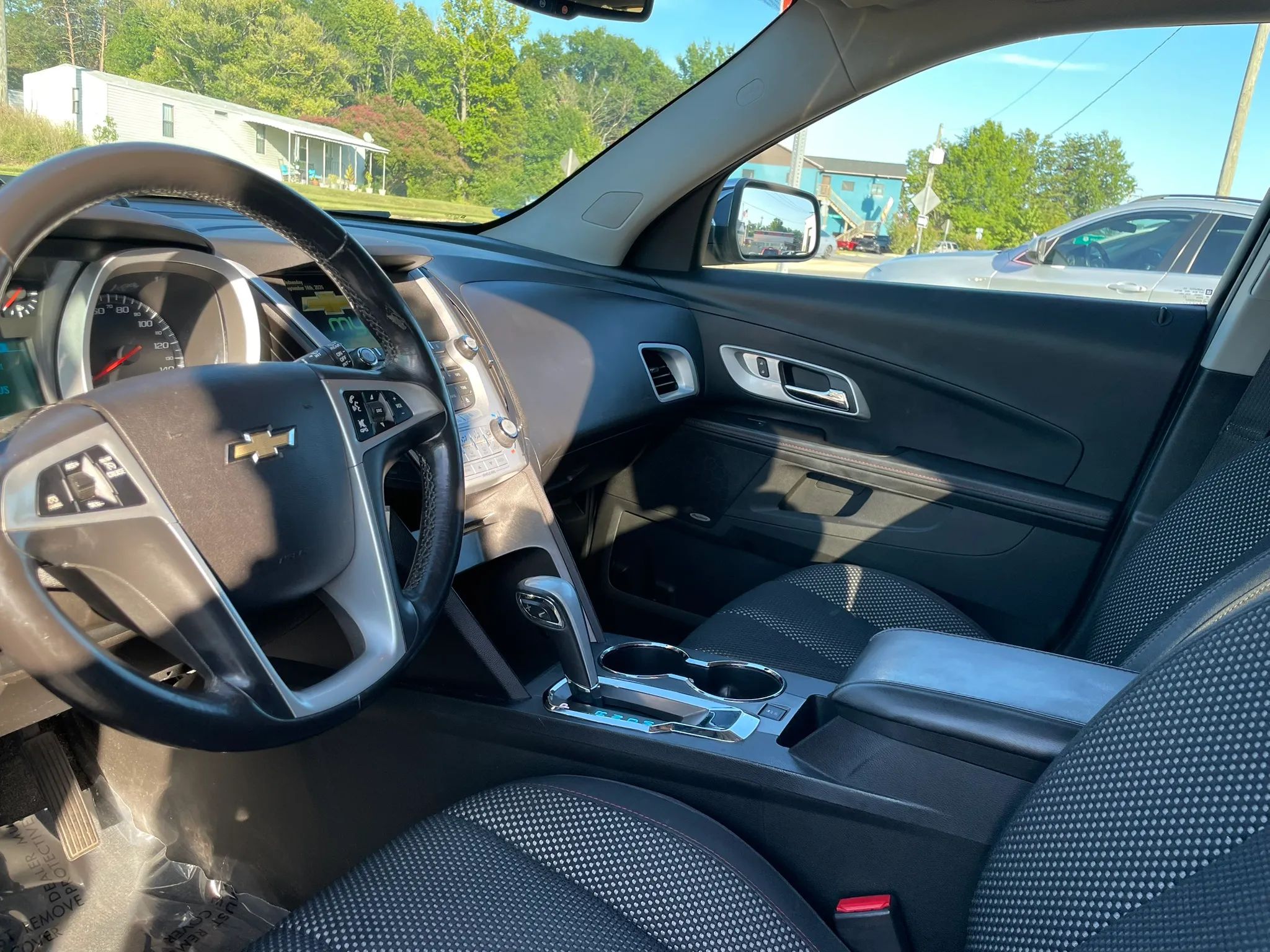 2015 CHEVROLET Equinox 1LT — photo 11
